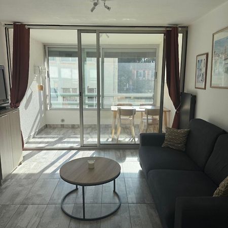 Spacieux Studio Sur Le Port De Hyères Екстериор снимка