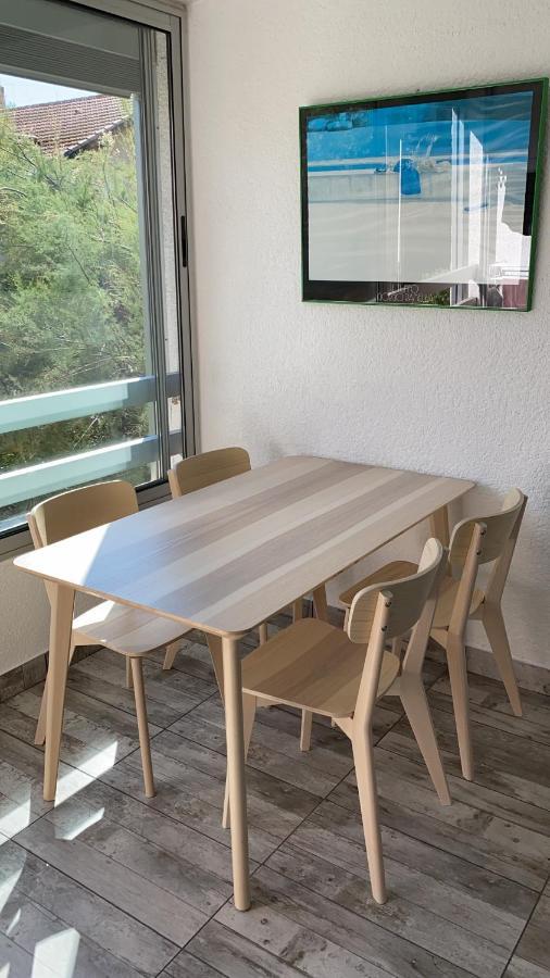 Spacieux Studio Sur Le Port De Hyères Екстериор снимка