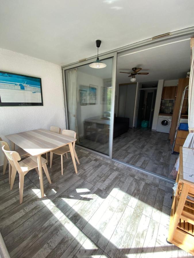 Spacieux Studio Sur Le Port De Hyères Екстериор снимка