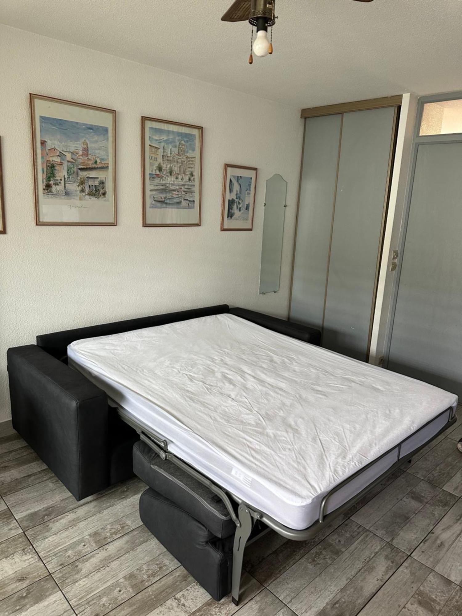 Spacieux Studio Sur Le Port De Hyères Екстериор снимка