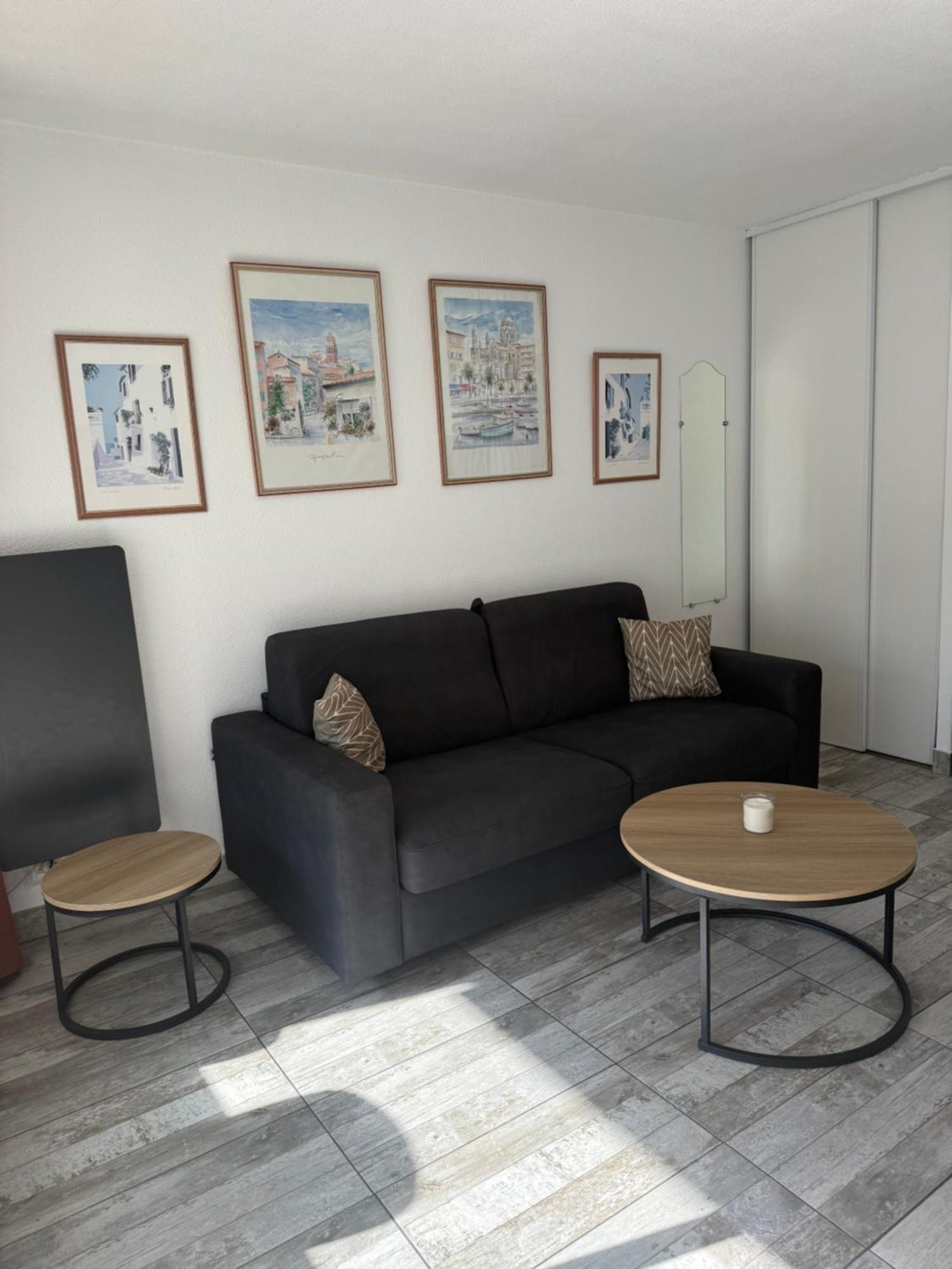 Spacieux Studio Sur Le Port De Hyères Екстериор снимка
